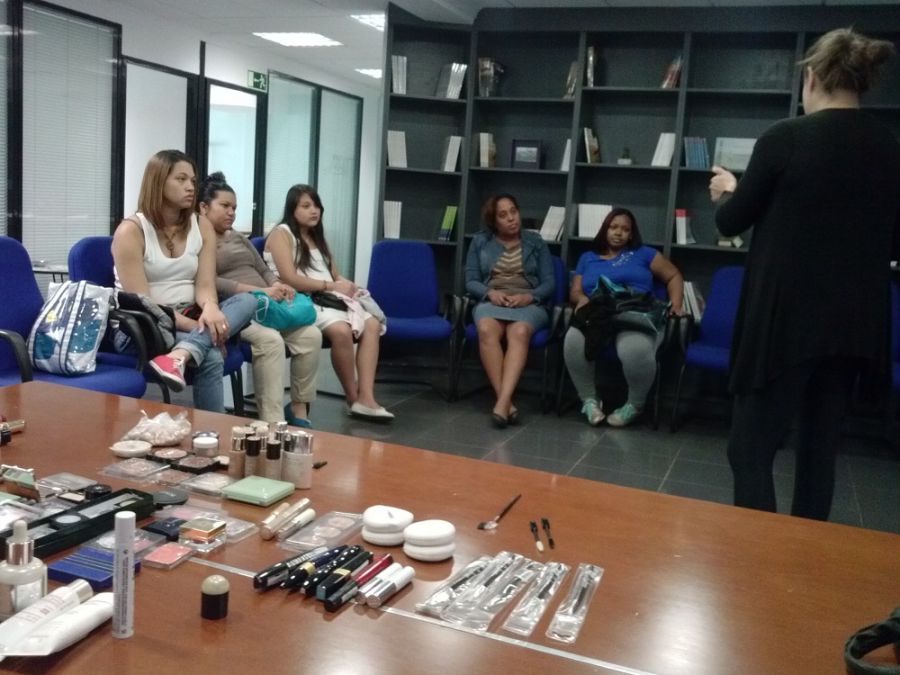 curso autoestima madrid maquillaje