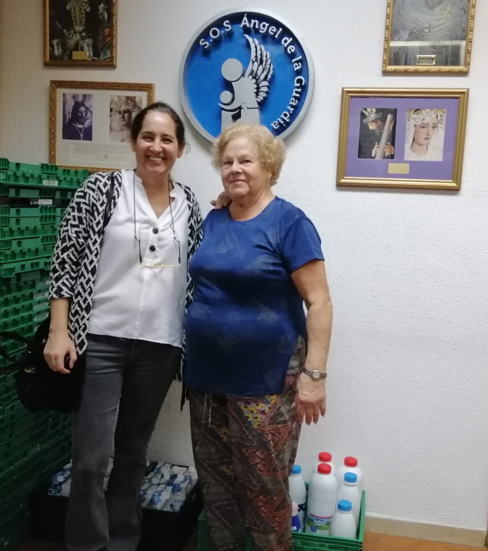 lavabo Entrada Virgen S.O.S. Ángel de la Guardia dona ropa de bebé, productos de higiene y leche  infantil a REDMADRE Sevilla - Fundación REDMADRE